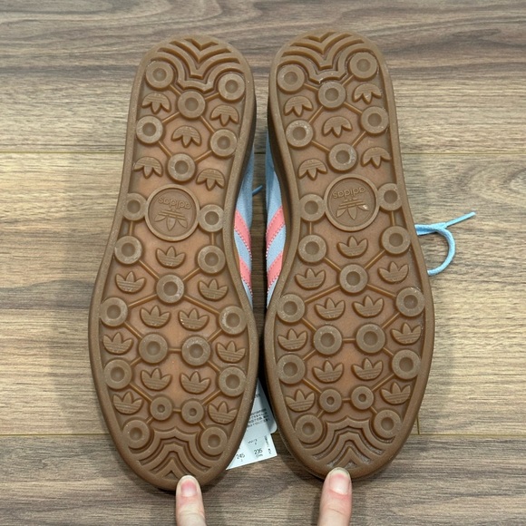 NEW Adidas Gazelle Bold Platform Sneaker in Clear Sky/Semi Pink Spark Size 6 - Picture 12 of 12